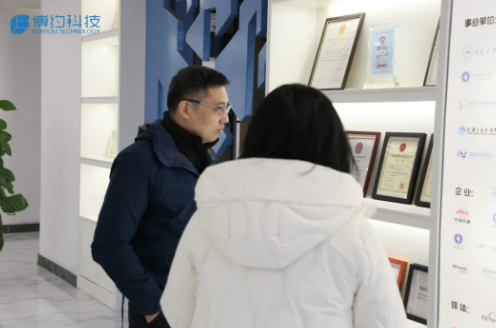 走进博约 | 中国科学院自动化研究所专家莅临j9九游会官网参观交流